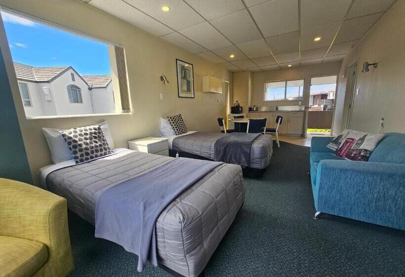 Семейный Номер Вид на Сад, Tui Oaks Motel