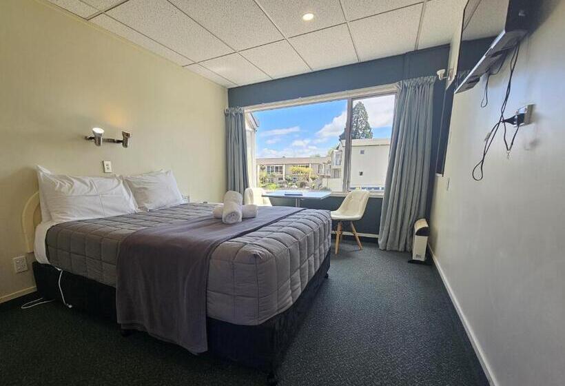 Студия Стандарт, Tui Oaks Motel