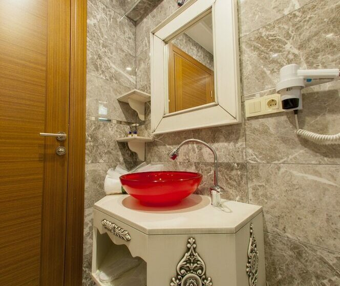 اتاق لوکس, 1inci Konak