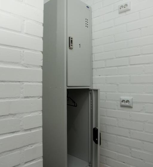 تختخواب در اتاق مشترک, Z Hostel