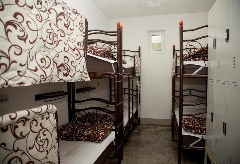 تختخواب در اتاق مشترک, Z Hostel
