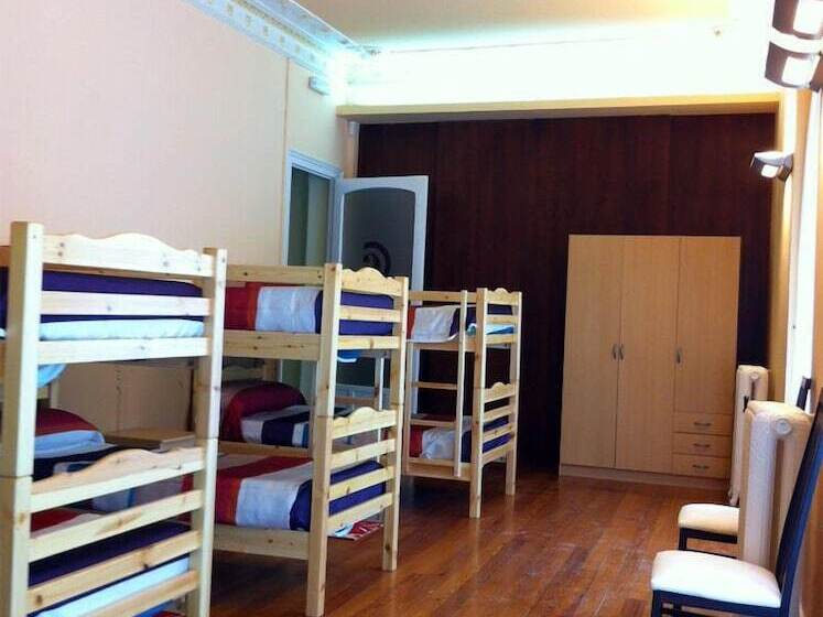 اتاق استاندارد با سرویس بهداشتی مشترک, Hostel Entresueños Logroño