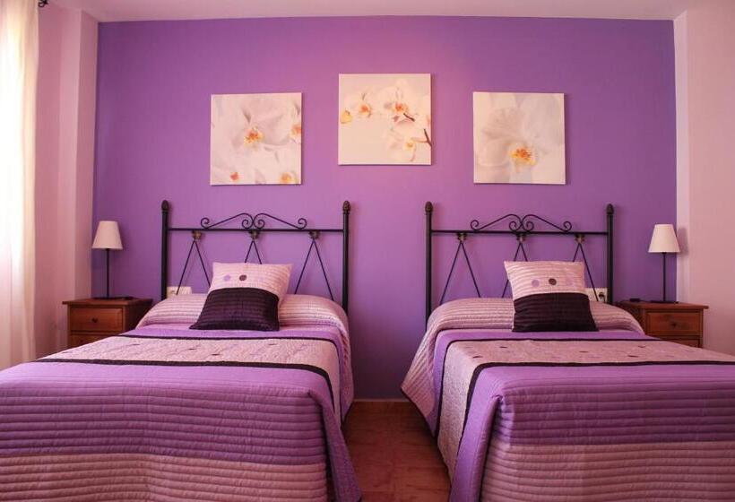 Семейный Номер, Hostal Zaguan