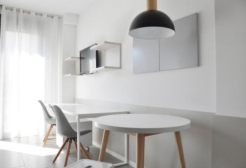 스탠다드 스튜디오 (테라스구비), Residencia Universitaria Tarragona Mediterrani