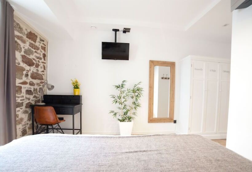 Superior Room with Terrace, Casa Nicolasa