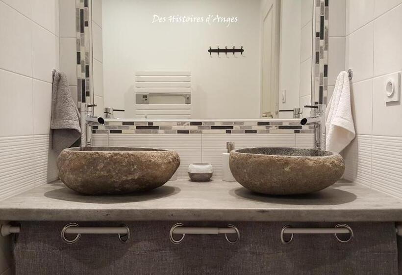 اتاق استاندارد سه نفره, B&b Des Histoires D Anges   Côté Jardin   Accueil Vélo