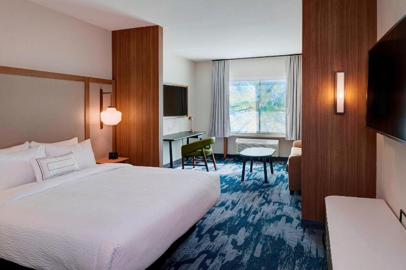 חדר סטנדרט עם מיטת קינג, Fairfield Inn & Suites By Marriott Columbus, In