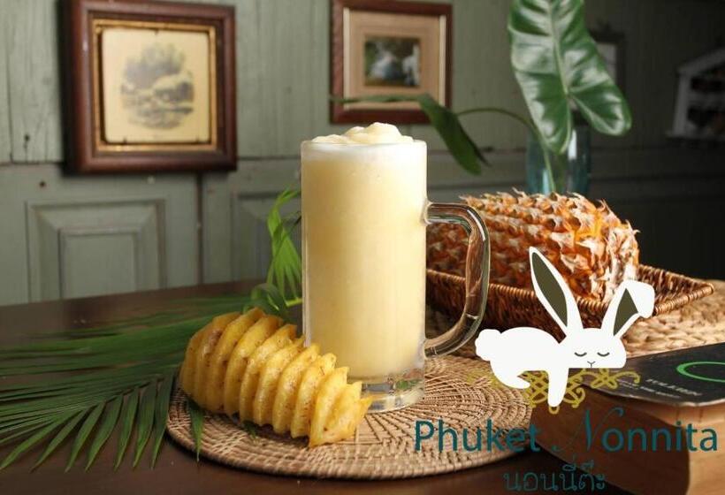 Номер Deluxe, Phuket Nonnita Boutique Resort   Sha Plus