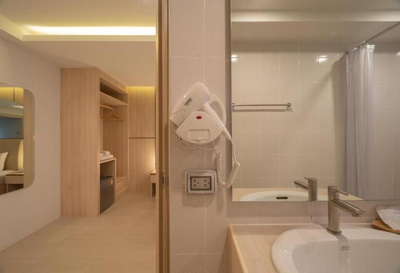 اتاق لوکس با تخت بزرگ, Bedline Hotel   Sha Certified