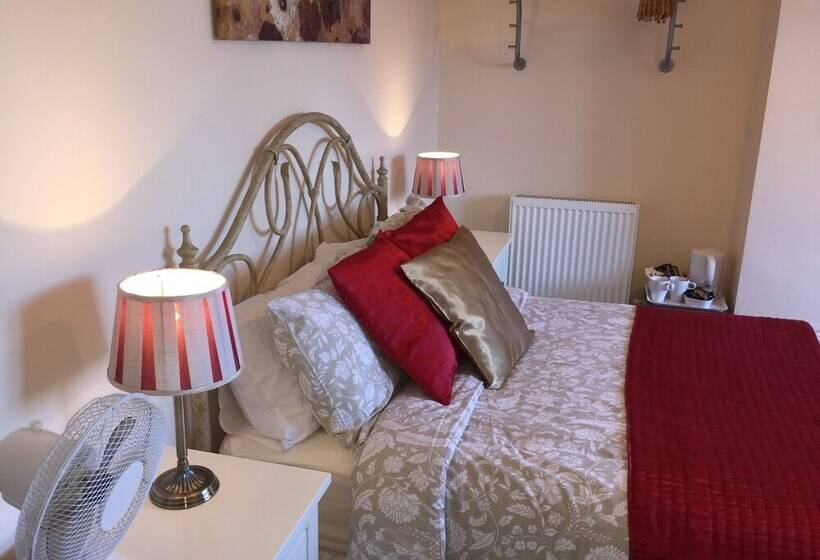 اتاق استاندارد, Shrubbery Guest House