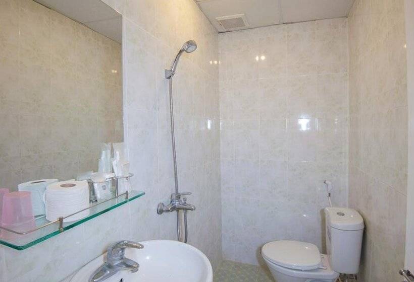 اتاق لوکس با بالکن, Tri Tran Homestay