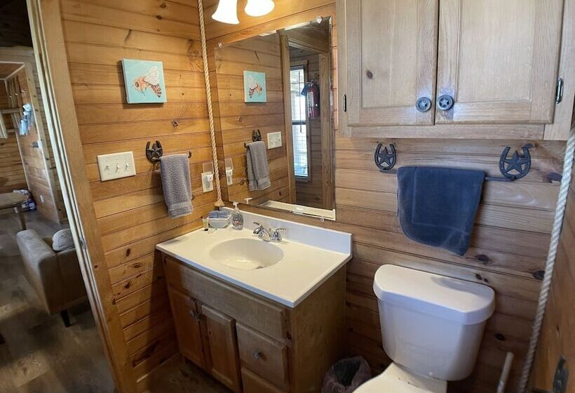 کابین, Walnut Canyon Cabins