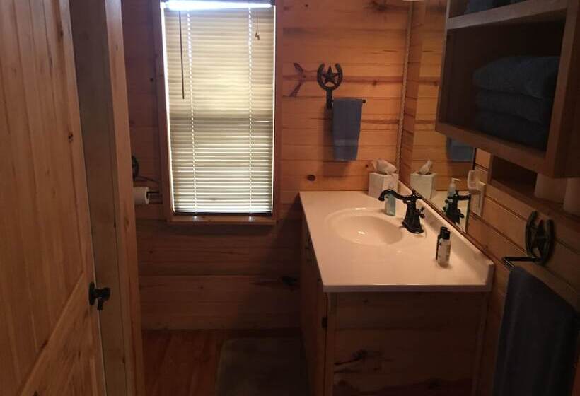 کابین, Walnut Canyon Cabins