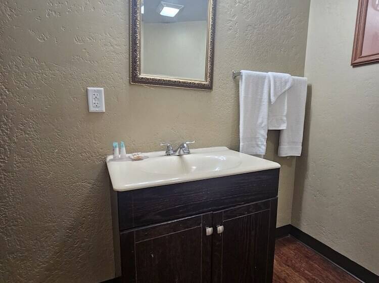 Номер Стандарт, Redrock Country Inn