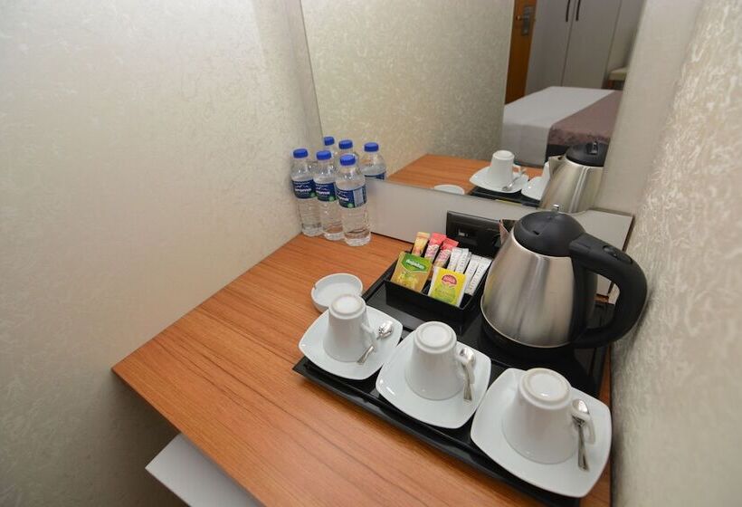 اتاق استاندارد سه نفره, Grand şah Otel
