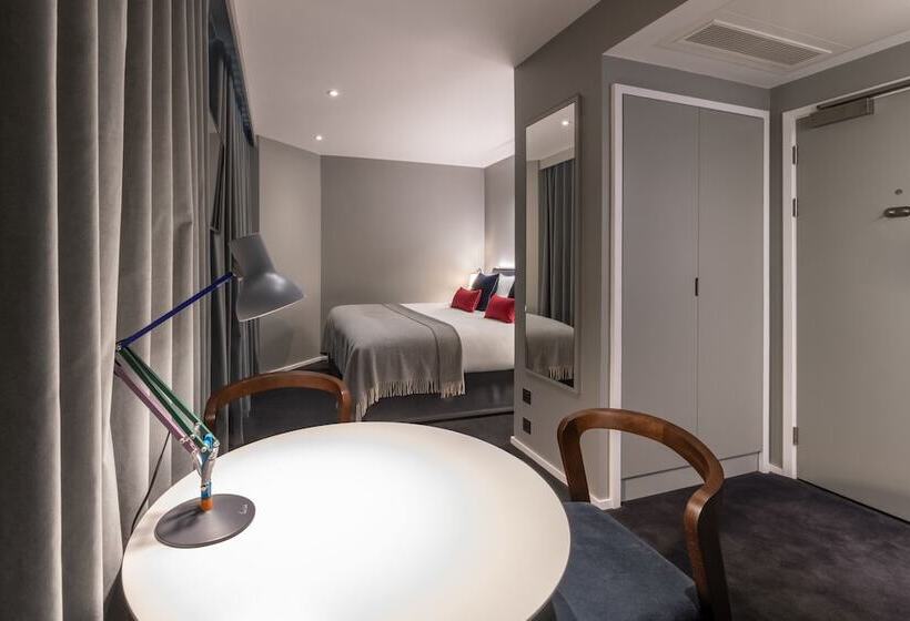 标准间, The Resident Covent Garden