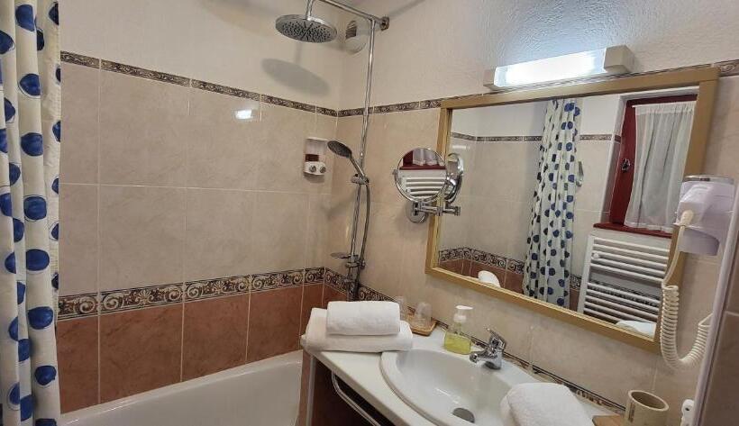 Шале 1 Спальня, Locations Appartements & Chalets   Village Piéton, Vue Glaciers