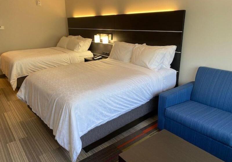 장애인을 위한 스위트, Holiday Inn Express & Suites Warrensburg North, An Ihg