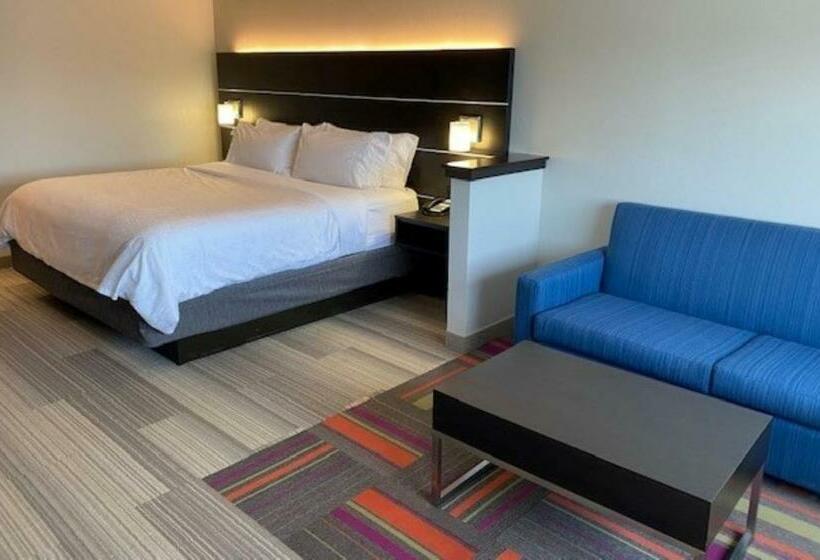 스위트 킹사이즈 침대, Holiday Inn Express & Suites Warrensburg North, An Ihg