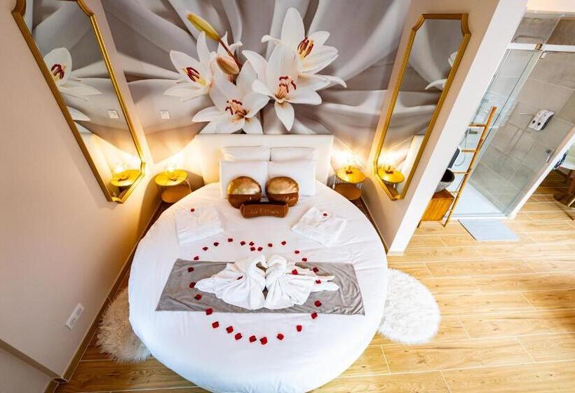 استودیوی استاندارد, Studio Romantique Jacuzzi Ou Spa Balneo Privatif Et Jardin Au Temps Des Cerises La Ciotat
