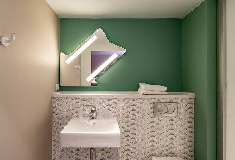 Номер Стандарт Трехместный, Ibis Budget Saintetienne Centre Gare Chateaucreux