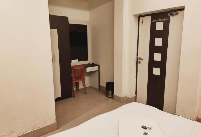 اتاق سوپریور با تخت بزرگ, Sun City