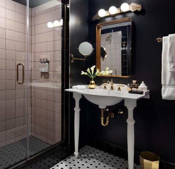 Quarto Estandar, Graduate By Hilton Nashville