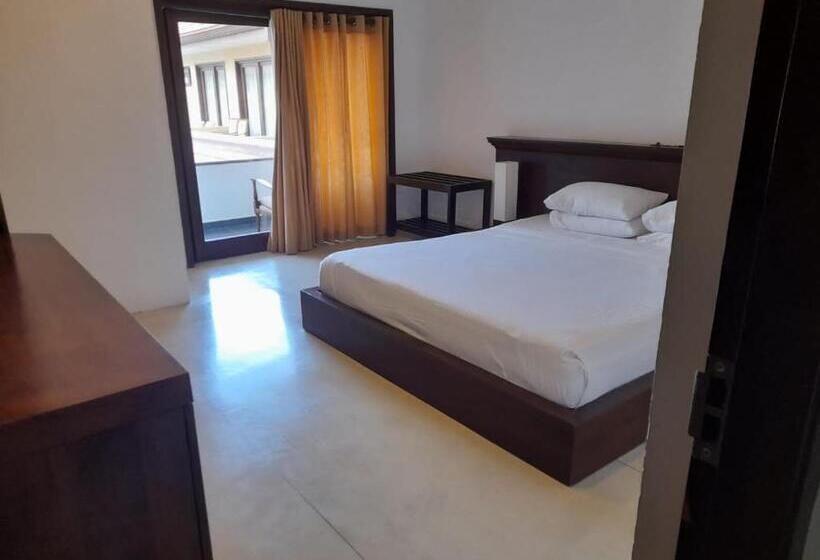 Номер Deluxe, Rajarata Hotel Anuradhapura