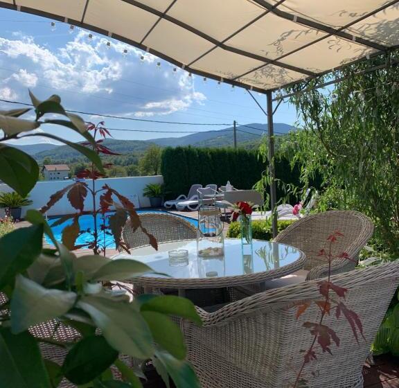 اتاق استاندارد, Pool Apartments Plitvice Lakes