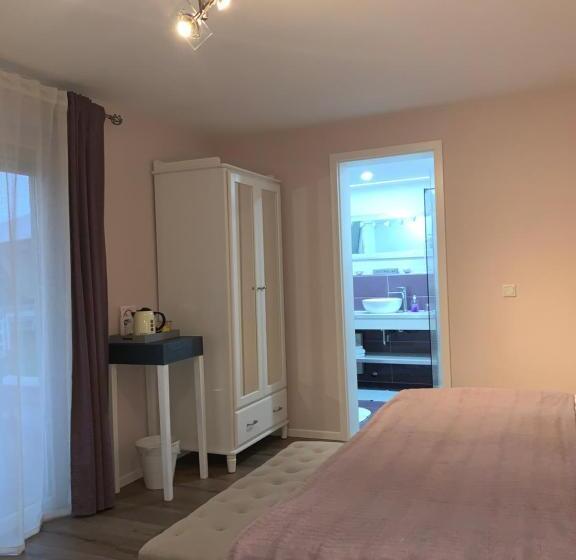 اتاق استاندارد, Pool Apartments Plitvice Lakes