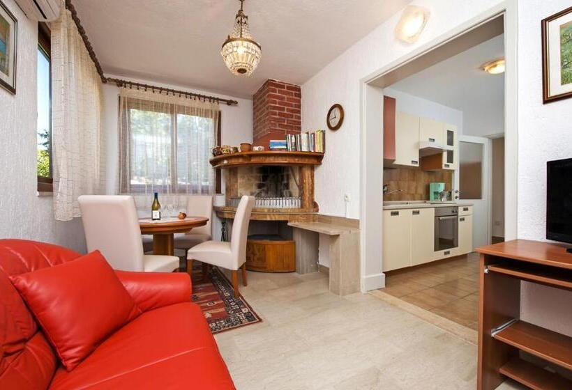 آپارتمان 1 خوابه, Apartments Pino