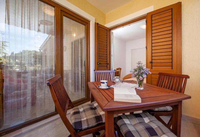 آپارتمان 1 خوابه, Apartments Pino