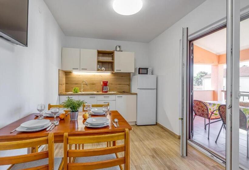 شقة غرفتين, Apartment Complex Silva Rovinj