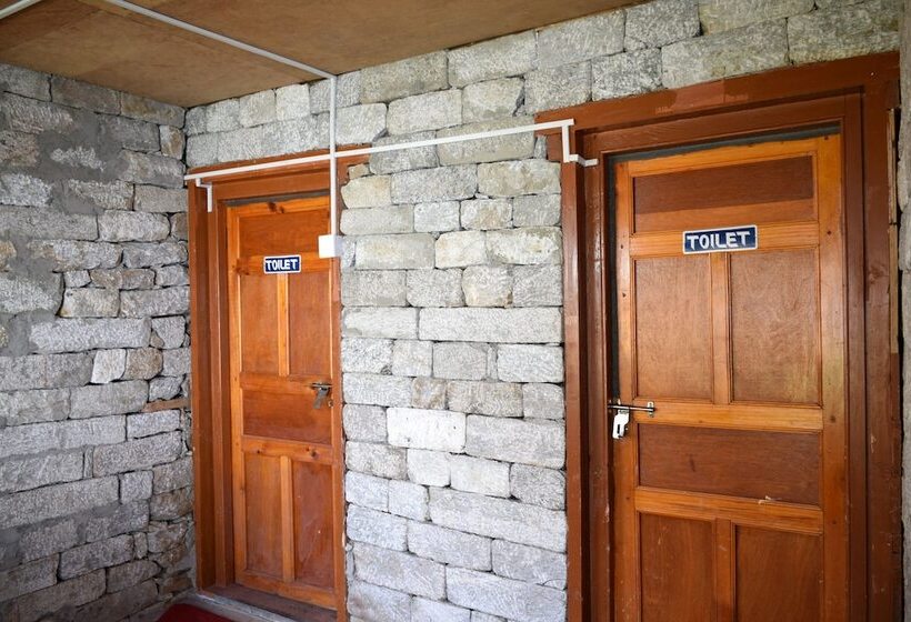اتاق اکونومی, Machermo Lodge & Bakery