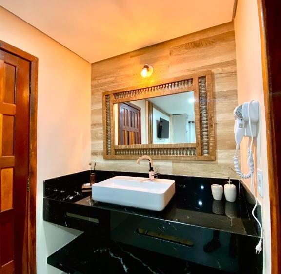 سوئیت با وان آب گرم, Pousada Litoral Paraty