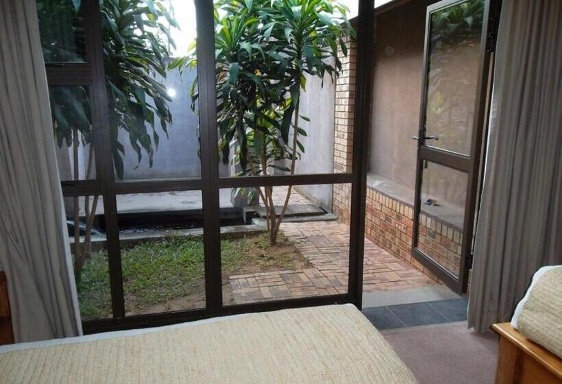 اتاق استاندارد, Ku De Ta B&b