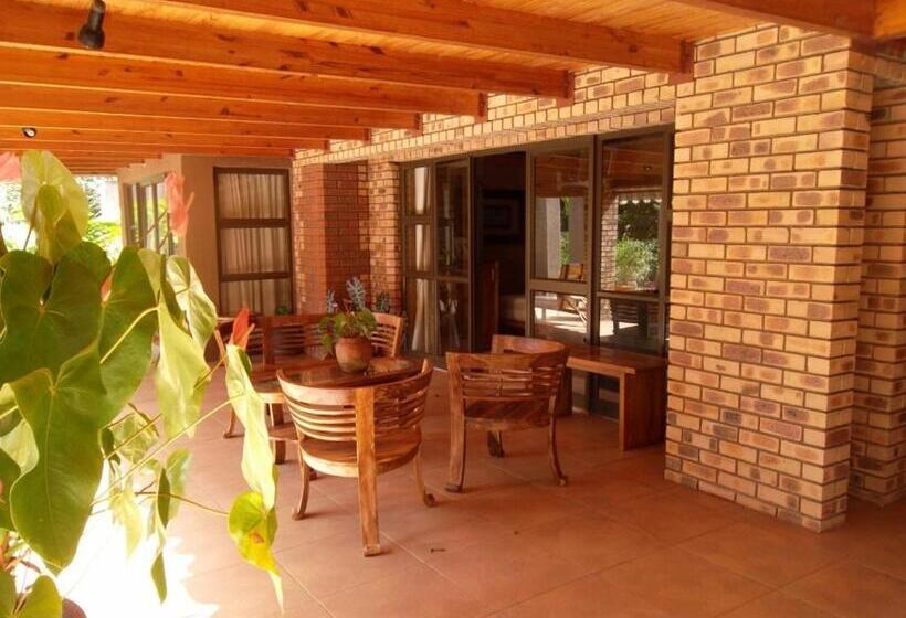 اتاق استاندارد, Ku De Ta B&b