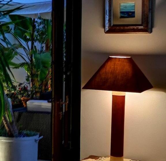 Четырехместный Номер Стандарт, B&b Corti Carmela