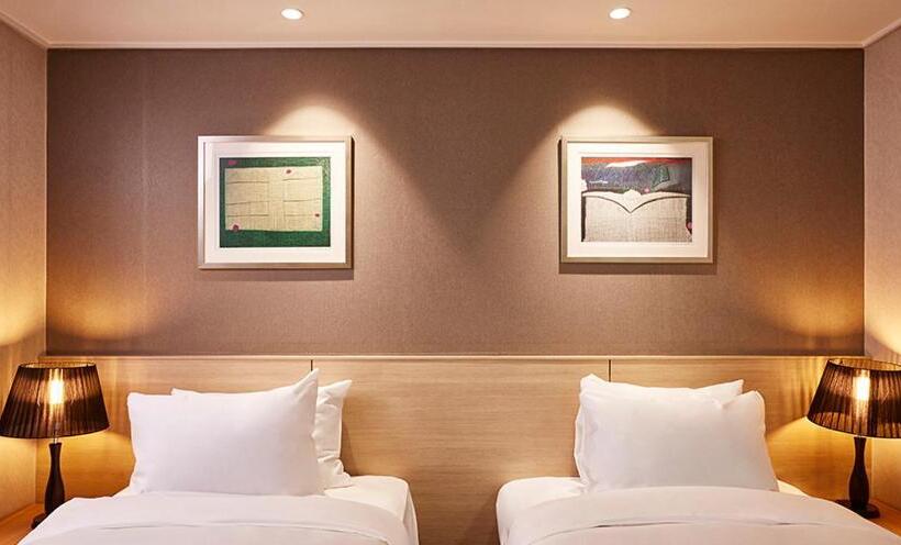 Номер Стандарт с Балконом, New Raon Stay