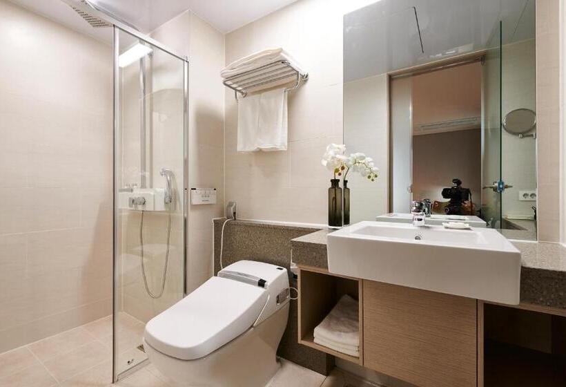 Номер Deluxe, New Raon Stay