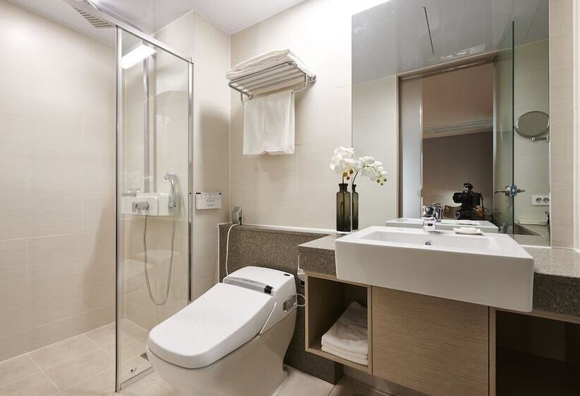 Номер Deluxe, New Raon Stay