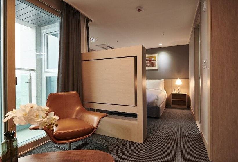 Номер Deluxe, New Raon Stay