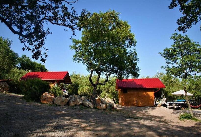 بانگلوی استاندارد با چشم‌انداز دریا, Boutique B&b Agroturizam Sv. Juraj