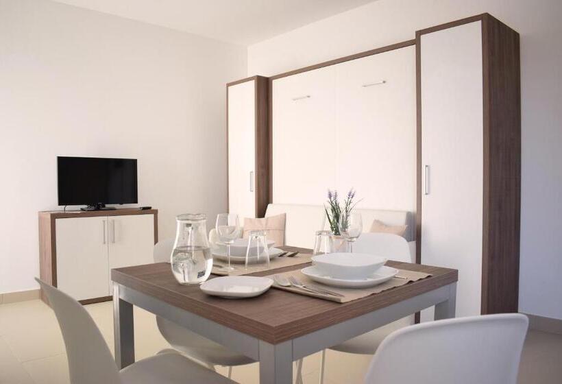 Апартаменты Deluxe 1 Спальня, Travini Hotel Residence