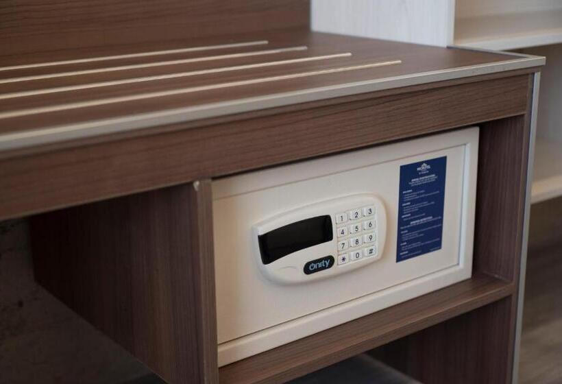 ２ダブルベッドのスタンダードルーム, Microtel Inn & Suites By Wyndham Irapuato