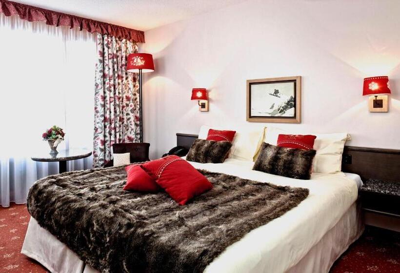 Номер Стандарт с Балконом, Chalet Hotel Beau Site