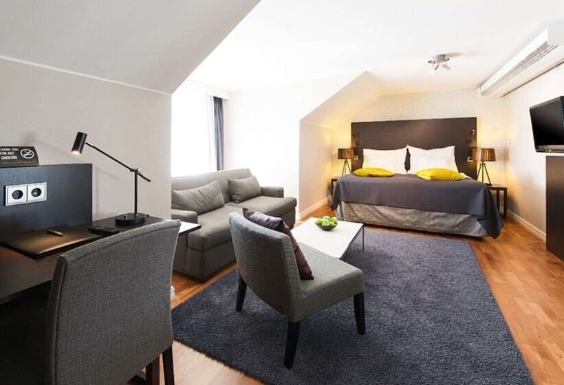 Quarto Deluxe, Clarion Collection Hotel Plaza