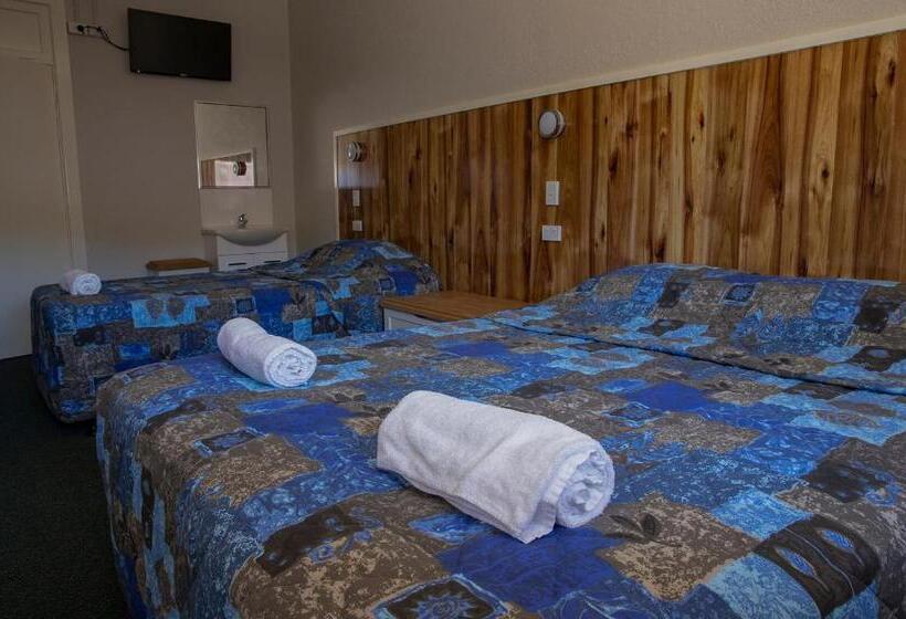 Семейный Номер Совместный Санузел, Criterion Hotel Gundagai