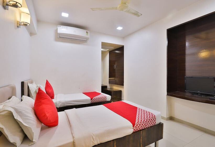 Standard Room, Treebo Trend Dan