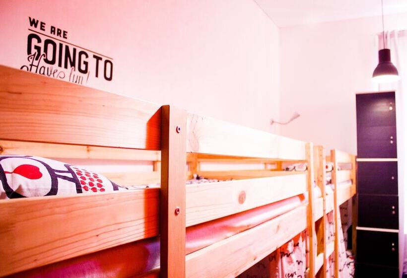 4인용 스탠다드 룸, U Hostel